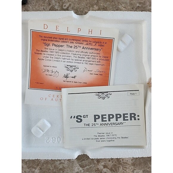 The Beatles Sgt. Pepper: The 25th Anniversary Plate Numbered With COA - Picture 2 of 4